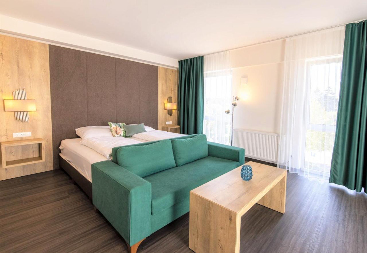 Luxstay Karben Neue Mitte - Self-Check-In Extérieur photo